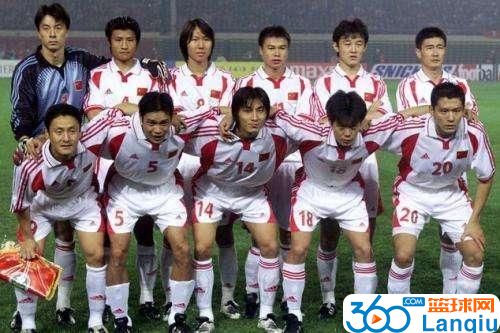 中国队世界杯出线是在2002年