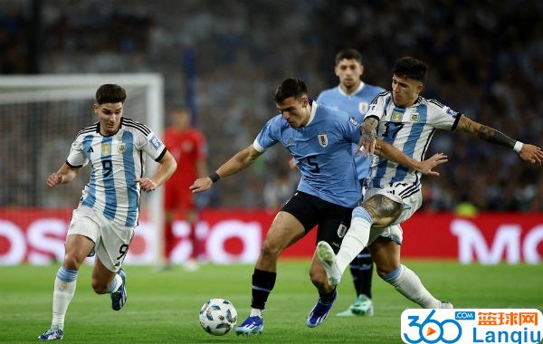 世预赛-阿劳霍建功努涅斯单刀锁定胜局 阿根廷0-2不敌乌拉圭